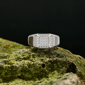 Brilliant Round Cut Men's Ring