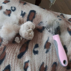 Discover the Ultimate Grooming Brush for Dogs and Cats